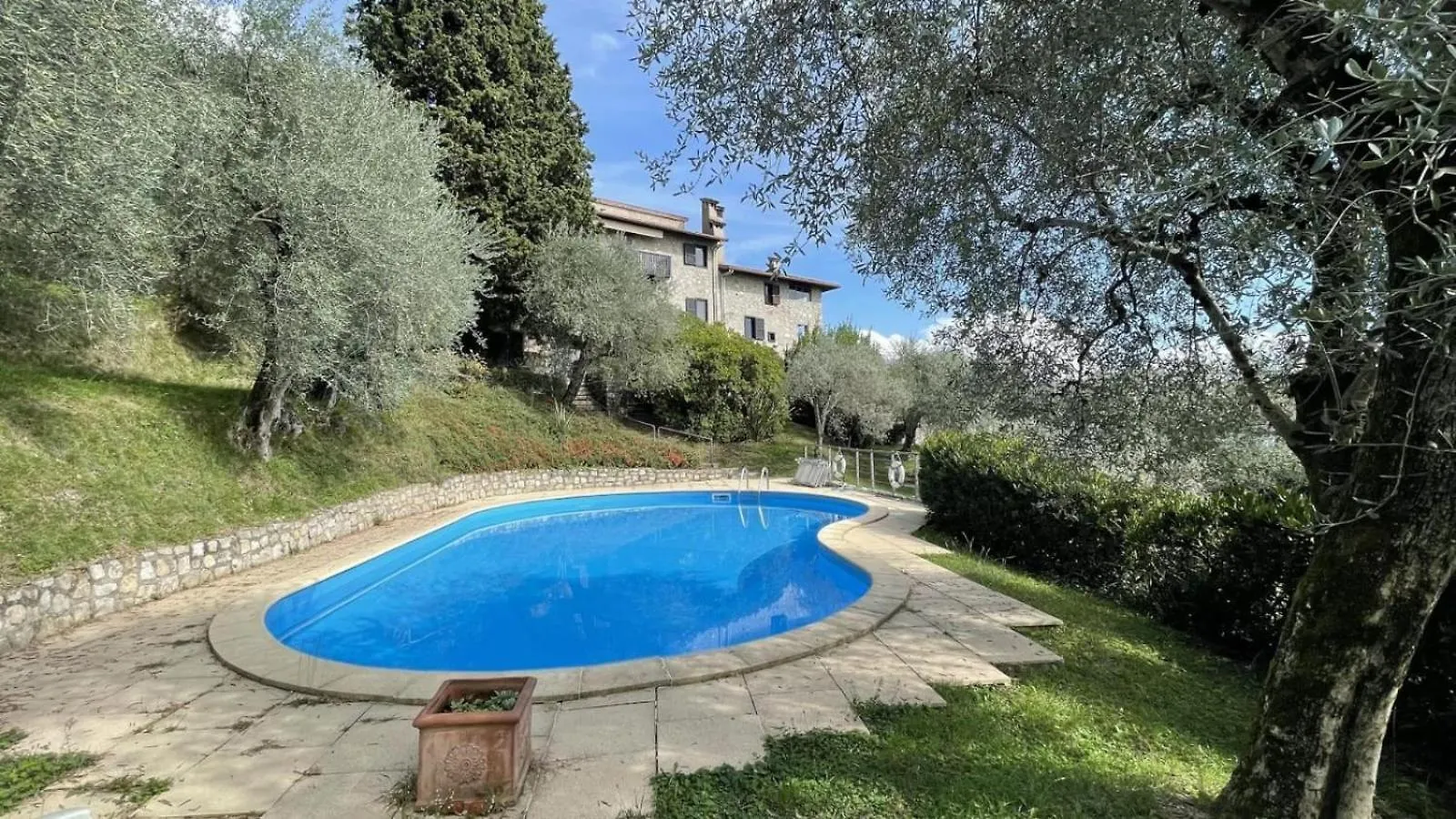 Antico Fienile Belvedere Gardone Riviera 0*,